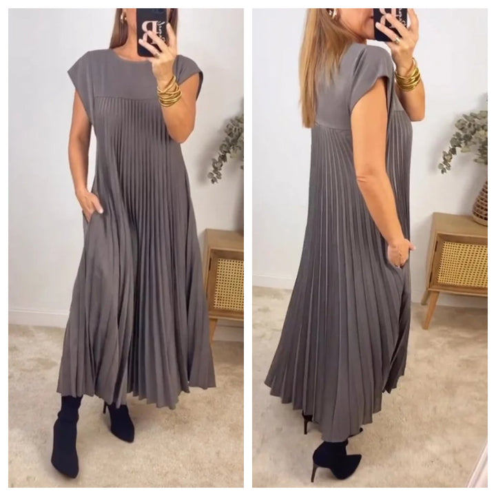 ARIA – FLOWY PLEATED MAXI DRESS ✨👗