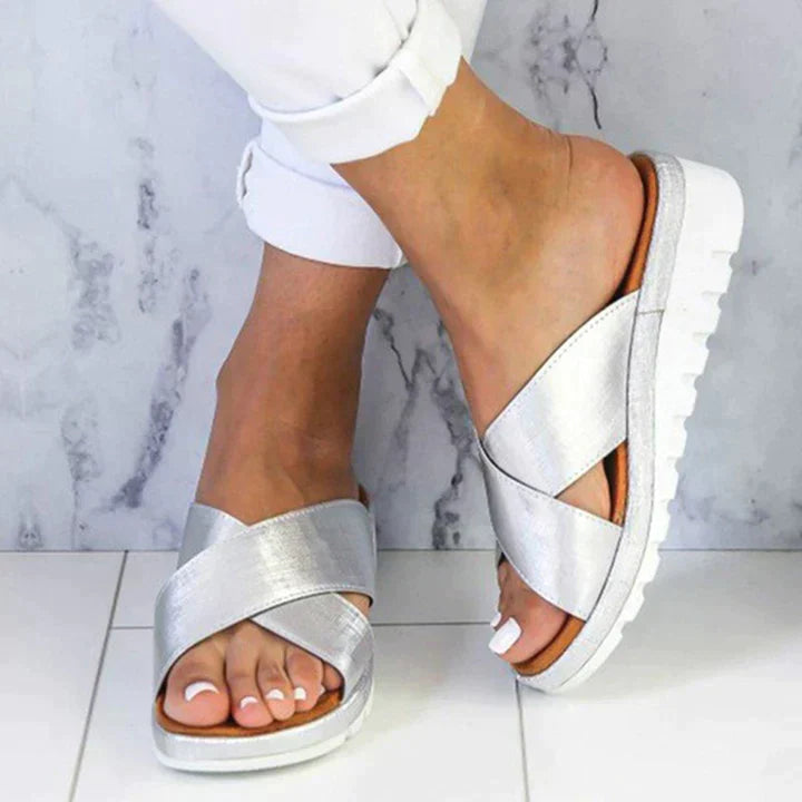 Light Walk Luxe | The Trendsetting Ortho-Sandals