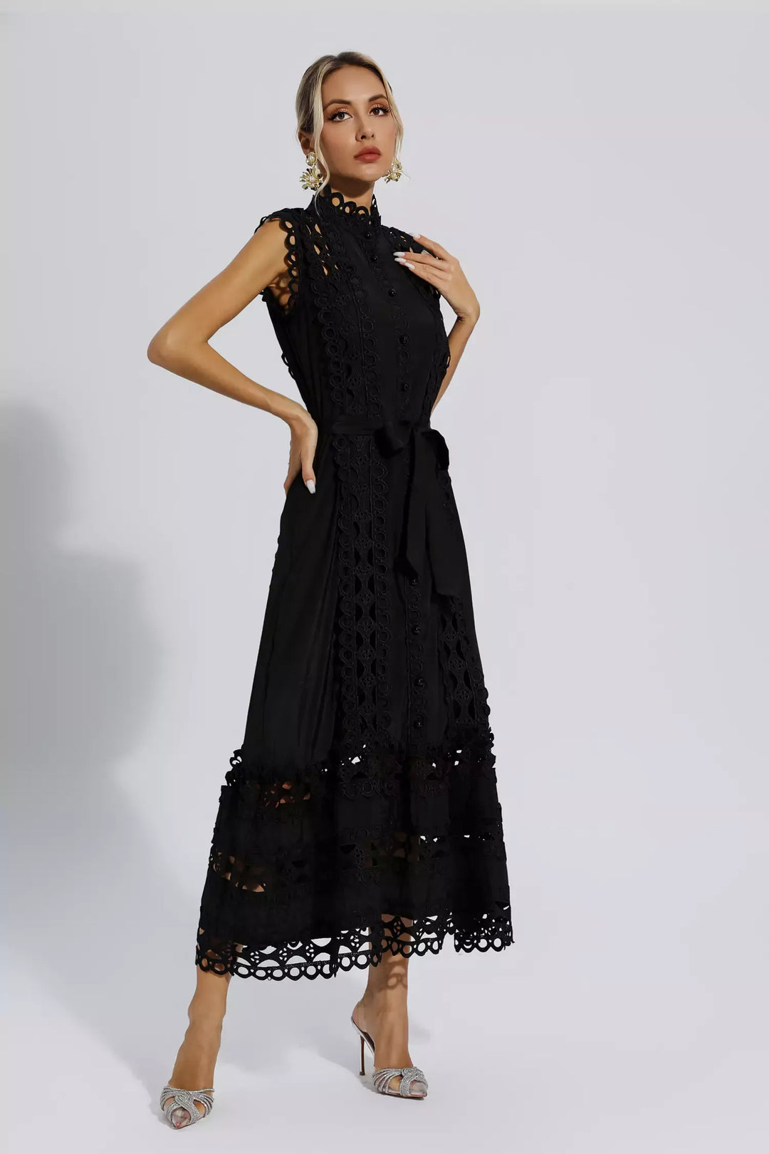 Kyra™ - Black Sleeveless Hollow Maxi Dress