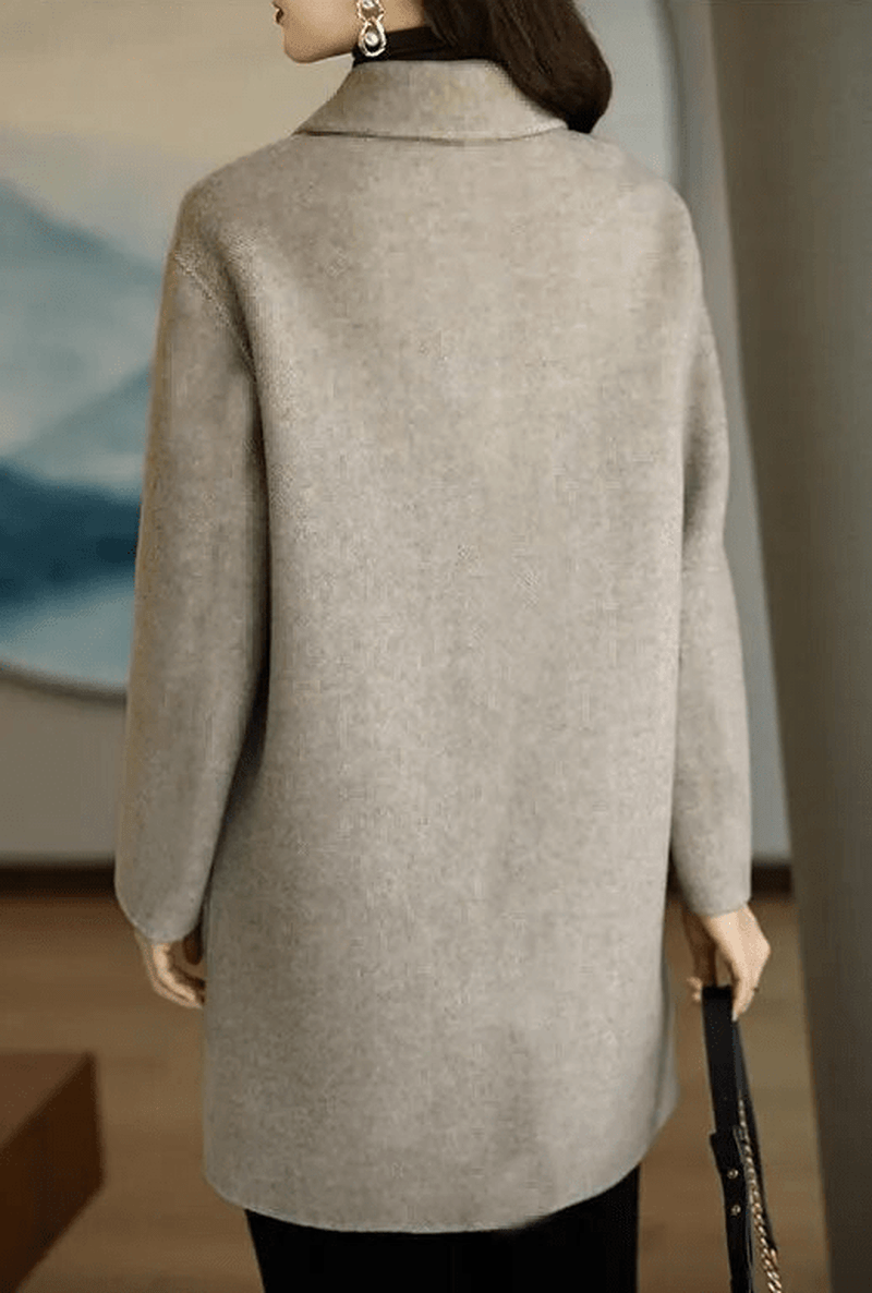 Elisa - Luxurious women's winter coat in cashmere