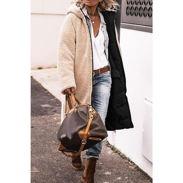 Karina - Elegant reversible cape for versatile style