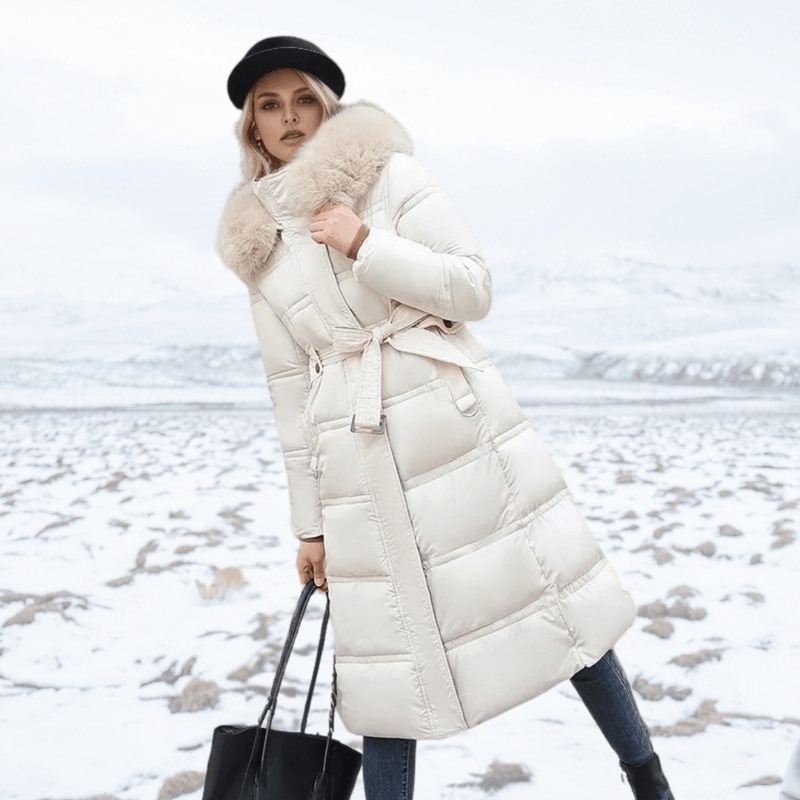 Lila - Luxurious winter parka with faux fur collar