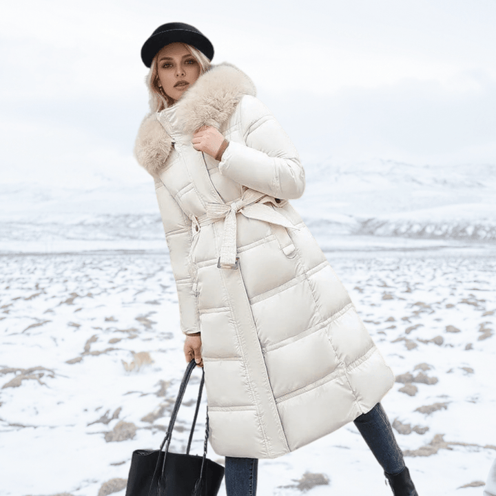 Lila - Luxurious winter parka with faux fur collar
