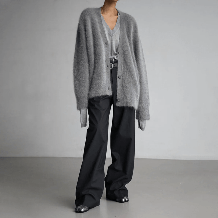 Lily - Luxurious cashmere couture cardigan with fur lining