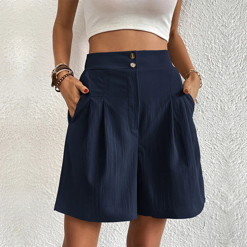 JUNE | ELEGANT AND COMFORTABLE WOMEN'S SHORTS