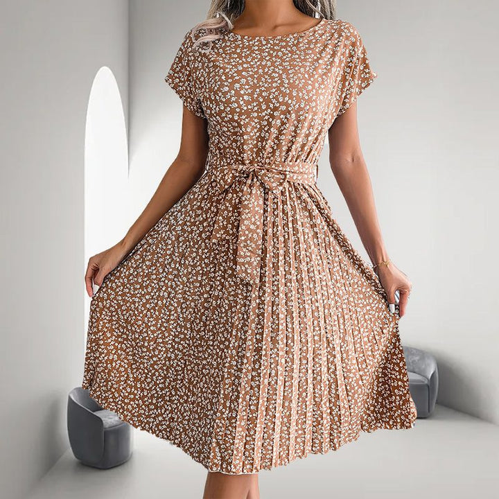 GRACE – FLORAL SHORT-SLEEVE PLEATED DRESS 🌸✨